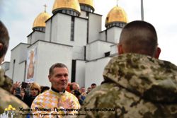 Наскільки активною є позиція Церкви, як вона підтримує наших оборонців ?